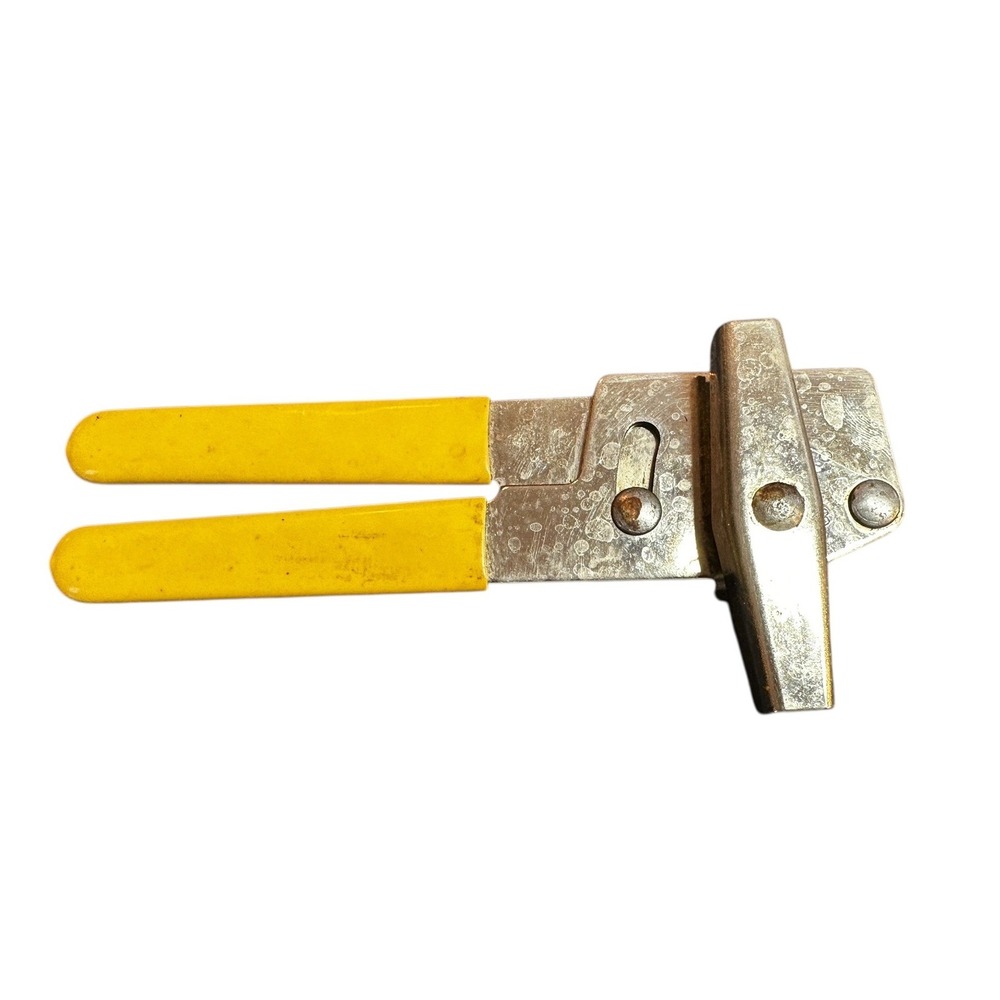 Vintage Swing-A-Way Manual Can Opener Yellow‎ Handles Retro VTG USA Made